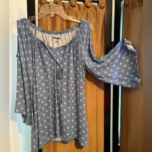 Wrangler blouse with peek-a-boo shoulders